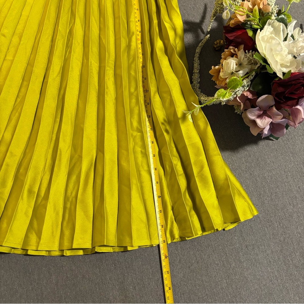 Zara limited edition neon green pleated midi skirt - Picture 12 of 15